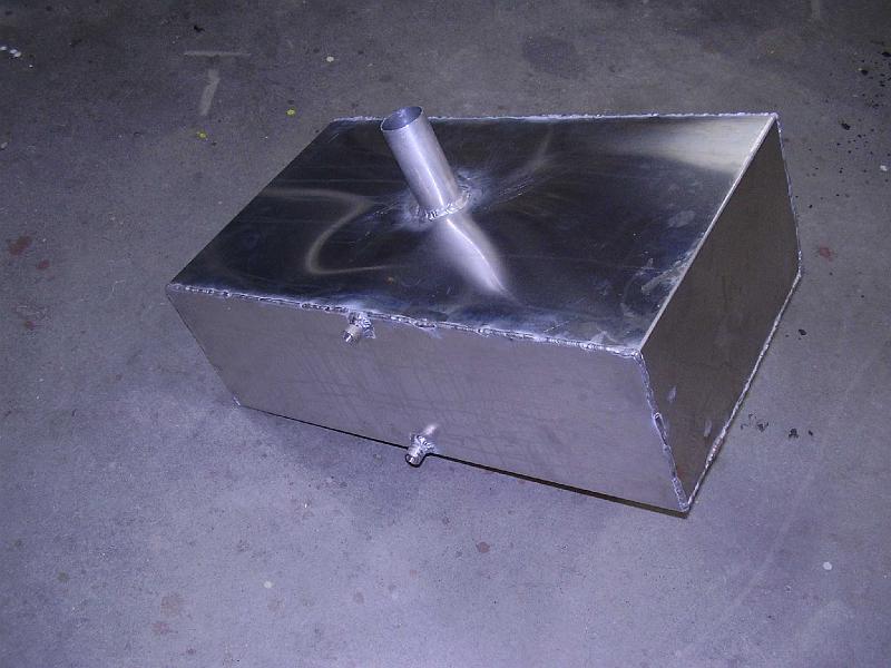39  fuel tank.jpg